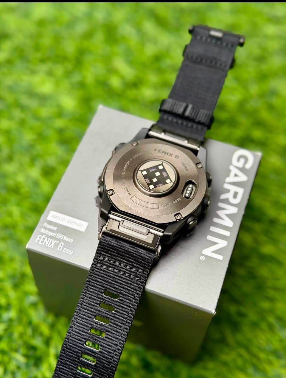 توفر الان ساعة Garmin Fenix 8 saph AMOLED Titanium 51mm  مستخدمة تقريبا 2 شهر بعدها بالضمان مع السير الي بالصوره هدية وهداية اخرى 
الساعه مثل ماتشوفون بالصور جدا جديدة ملحقاتها كاملة 
للحجز واتساب *********** 
السعر 1 مليون و250 الف دينار 
ملاحظة ⛔️ سعر الجديد 1 مليون و735 الف
