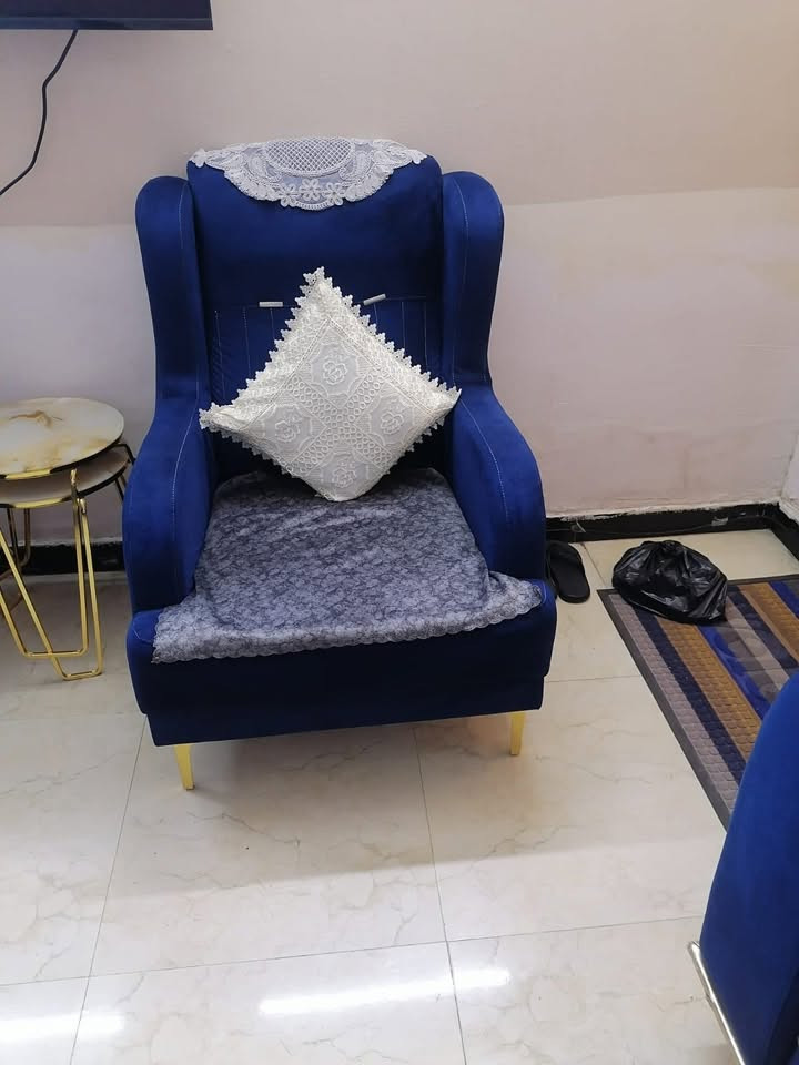 السلام عليكم تخم عشر مقاعد نظيف اخو جديد مابي ضرر سفنج زين منازل مكاني الشعب ***********رايده 400
