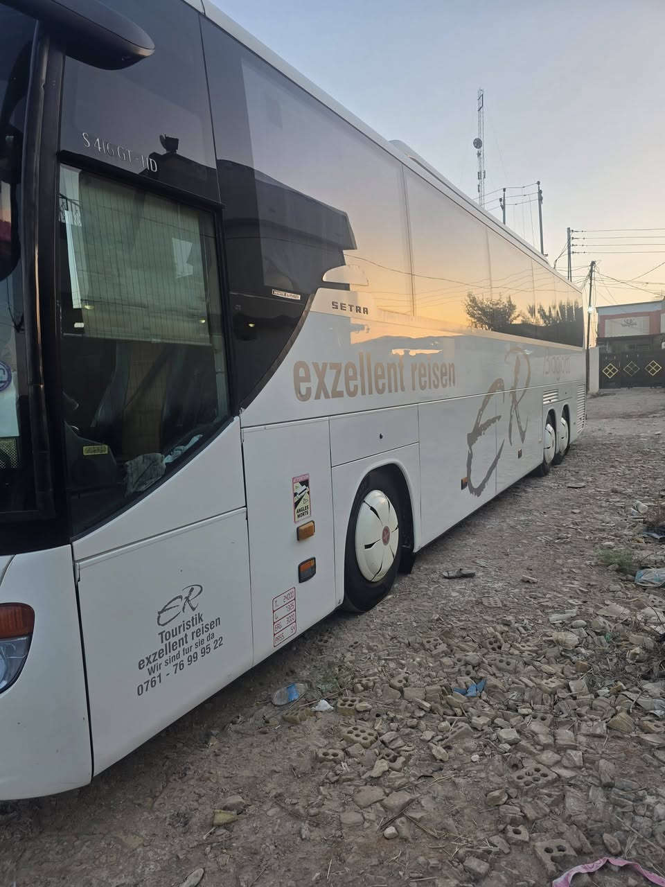 سترة باص جي تي قرار ١٠٢ بغداد للبيع حجم ٤١٦ تحويل مكينة ٦ كير صطر تبريد زعانف ٥٣ راكب تخم تاير كمبريسر تبريد جديد الماني جاهزة للعمل تلفون ***********
