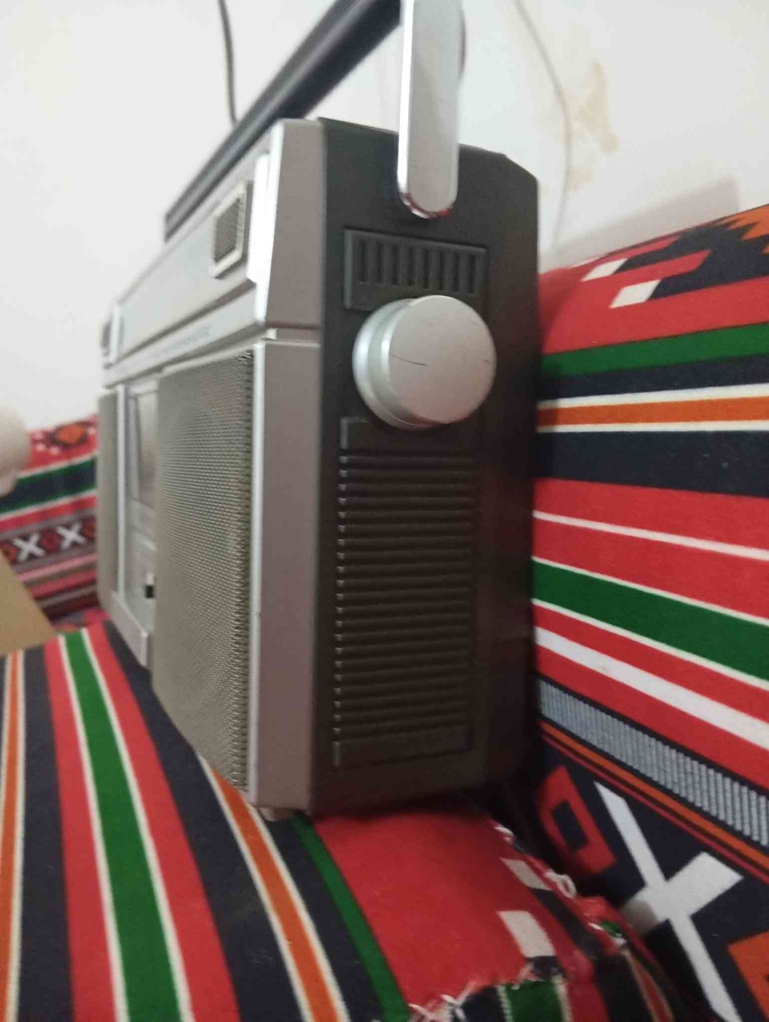 مسجل ألماني • نضافة تامة • ٤ موجات