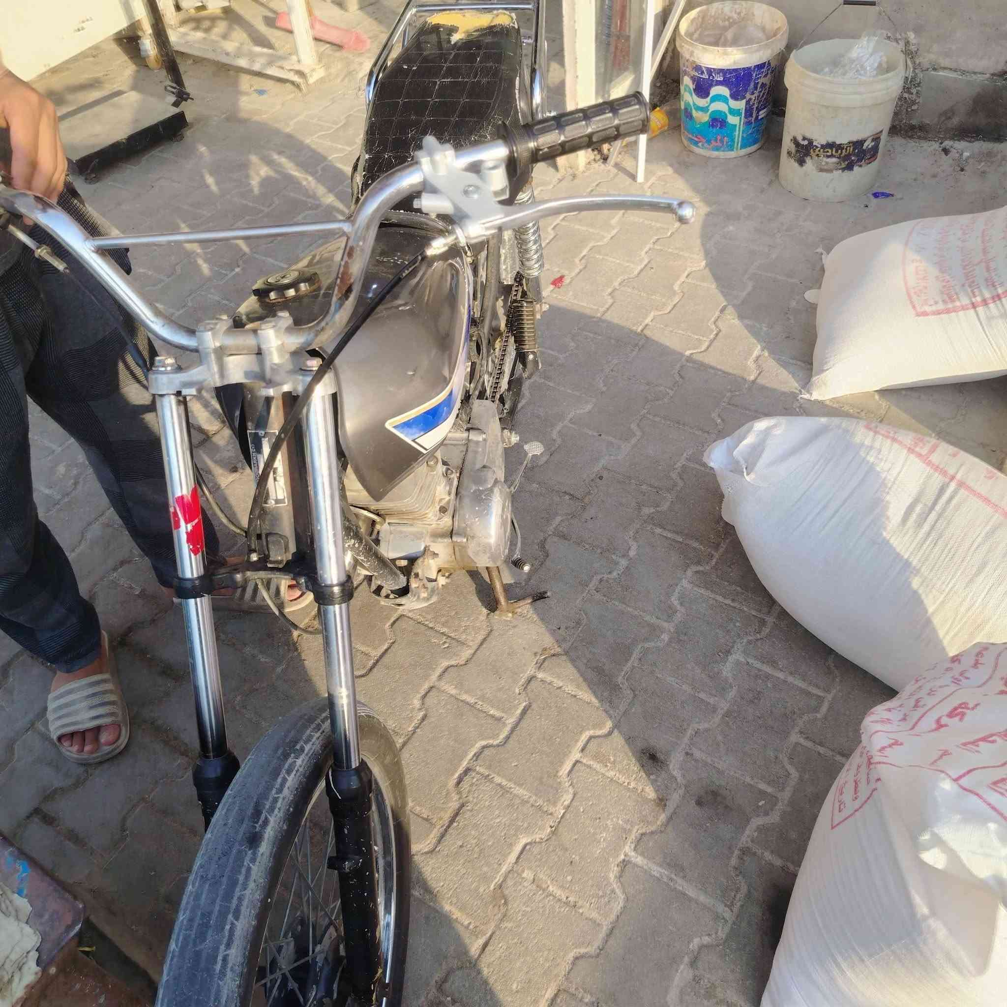 اربع كير اصولي اورق شاصي 215 دراجهه موو نضيفه كلش شوفت عينكم رايد ب 300 وبيهه مجال مكاني نجف هاذ رقمي، *********** دراجهه شغاله
