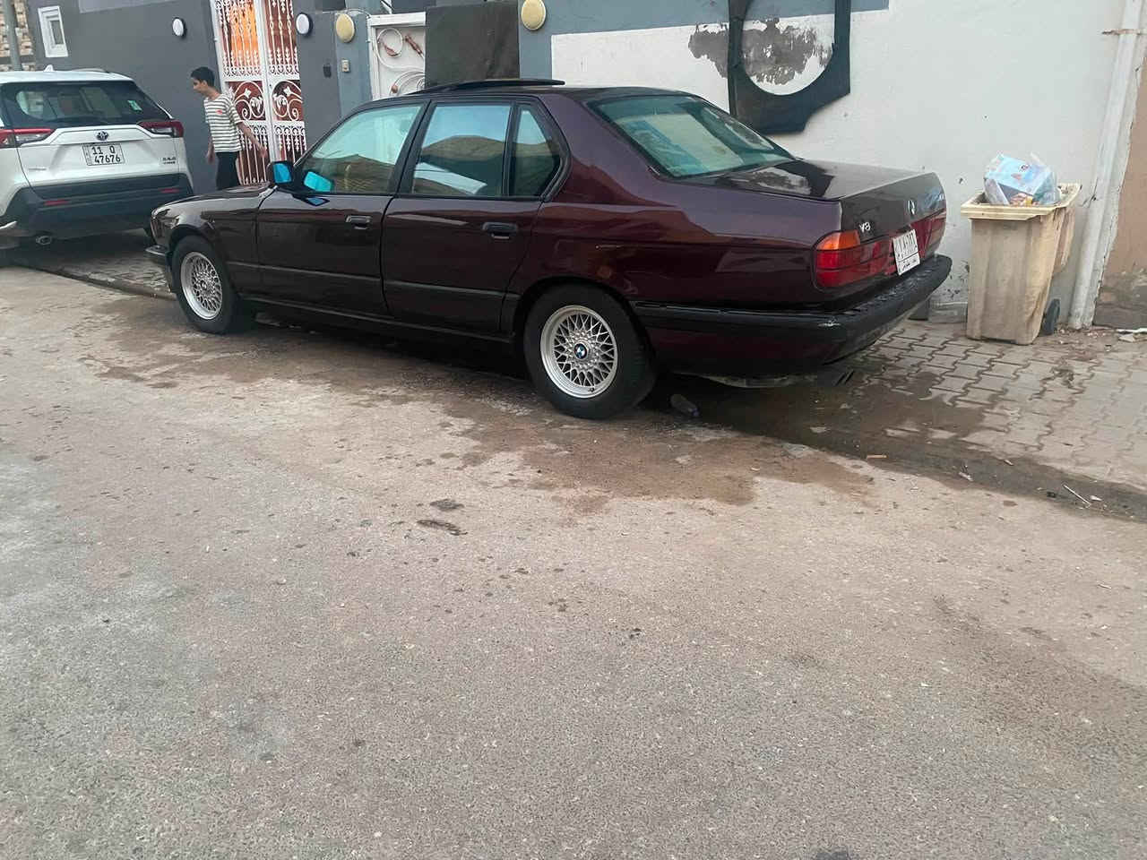 السلام عليكم 740 موديل 93 رقم بغداد باسمي فول دبل جكمجه دبل ايرباك دبل جام جام كهربائي كشنات كهرباء بردات اصل جنطه شفط سلايد روف تبريد كير تمساح تخم تاير السياره معروفه مواصفاتها بيع او مراوس مكاني نجف ***********

