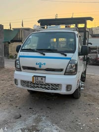 سيارة • للبيع • فيها مجال