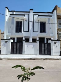 مشتملات ٢ • السياسيين • ١٠٠م
