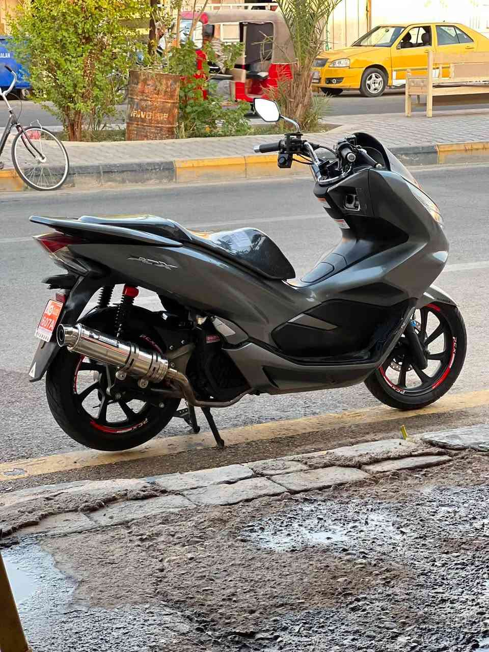 يا الله سلام عليكم دراجه bcxجيل3نوزل خطين يدات تدفئ دراجه شوفت عينكم دراجه نضيفه سعر ١٦وبيها مجال قليل رقمي***********مكان كوت
