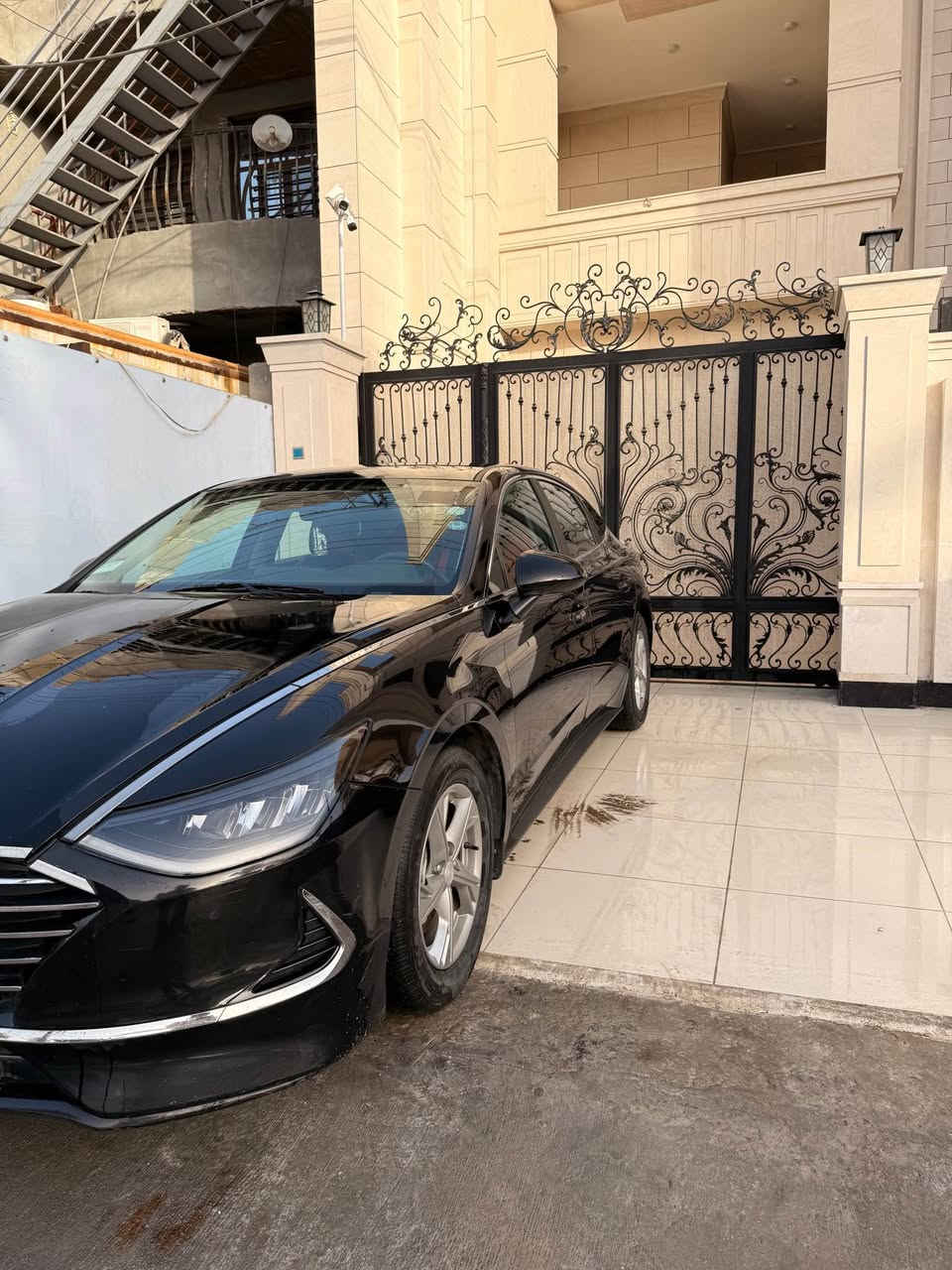 للبيع فقط مكان حي الجامعه رقمي السياره وكاله باسمي رقمها شمالي
السنويه باسم شركه وموثوقه
شوكت متريد تحول حول اني عندي وكاله احولك وكاله فقط مجالها
بسيط لان السياره جديده ومابيها
اي اضرار داخليه وحادثها جداً بسيط بدون شواصي ولا ايرباكات السياره
ماشي67km مو ميل لا كيلو متر
كير الكتروني  سايدبريك الكتروني تحكم استيرن  اوتو هولد  نضام ملاحه  المحرك 2.500  كاربلاي  شاشه جبيره قارء اعطال  السياره مناقصها كلشي 
سعرها 158 وبيها مجال  
*********** بغداد, العراق
