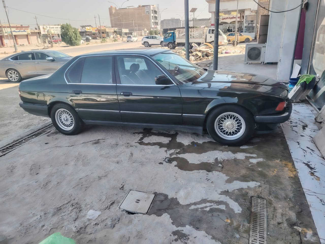 السلام عليكم بي ام ٧٣٠ مسكر مصبوغه جديد كشر نضيف مكينه كير تبريد مكفول رقم بغداد انكليزي غرفه يرادله ترتيب فقط َمكاني الحله االسعر ٥٧ مجال قليل ***********
