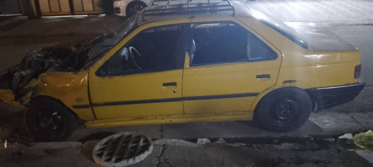 سلام عليكم ورحمه الله بيجو روى كير مكينه. نضيف لا تبخير لا صرف
تخم تاير نص عمر 
كلشي موجود  تفصيح   للرقم ***********

