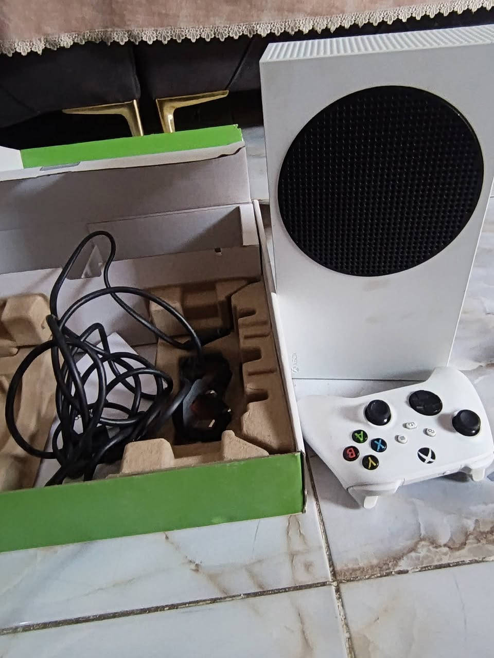 اكس بوكس سيريس إس • نضيف • ما مفتوح