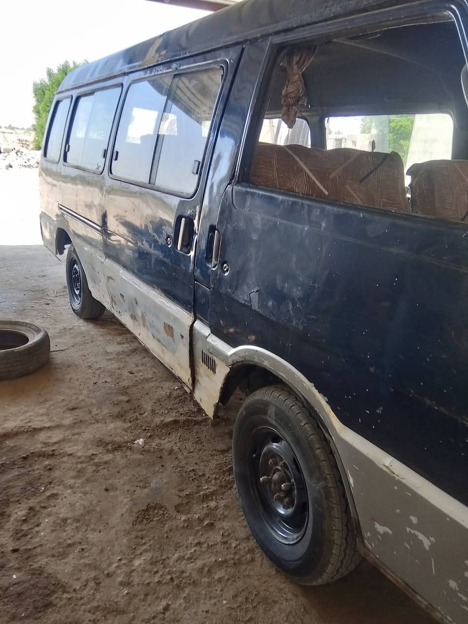 السلام عليكم كيا اسيا للبيع موديل 95 رقم بغداد الماني بدون راعي اتكفل سرقه وعشاير كير محرك اكسل خير من الله تايرت نضيفات صدر بور جاهزه كهربائيات جاهزه  ما بيهه قطره خياس ومضوربه معجون بس عوزهه صبغ دوخل دوشمه بل الكامل السعر 26 وبيهه مجال قليل المكان بابل اجبله اتصل ***********
