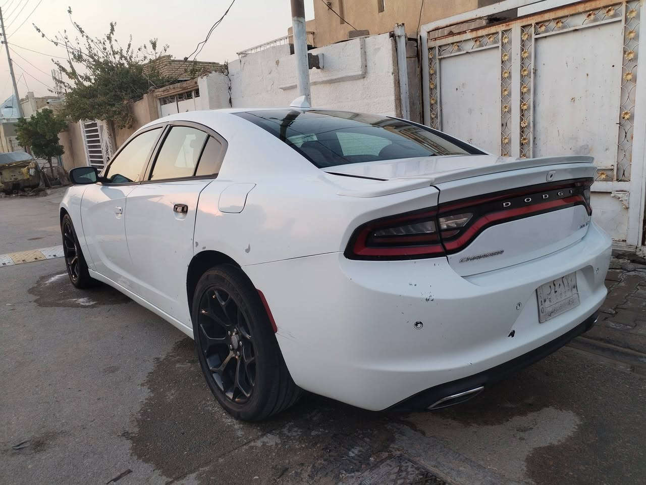 جاجر موديل 18 اصل 15 سعر ١٢٥ وبيه مجال مرقمه بغداد المشتري يريد وكاله عامه من المالك حاضر سياره فول موصفات حادث جاملغ خلفي بدون عابر مكينه وكير وحداديه جاهزه مكانه بل رميثه *********** //***********
