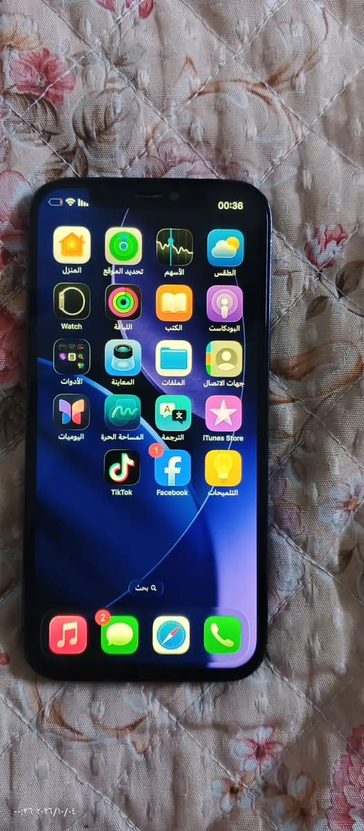 آيفون 12 برو ذاكره 512 مبدل شاشه وبطاريه بطاريه 100 جهاز نضيف مكان حريه ثالثه رقمي واتساب *********** سعره 400
