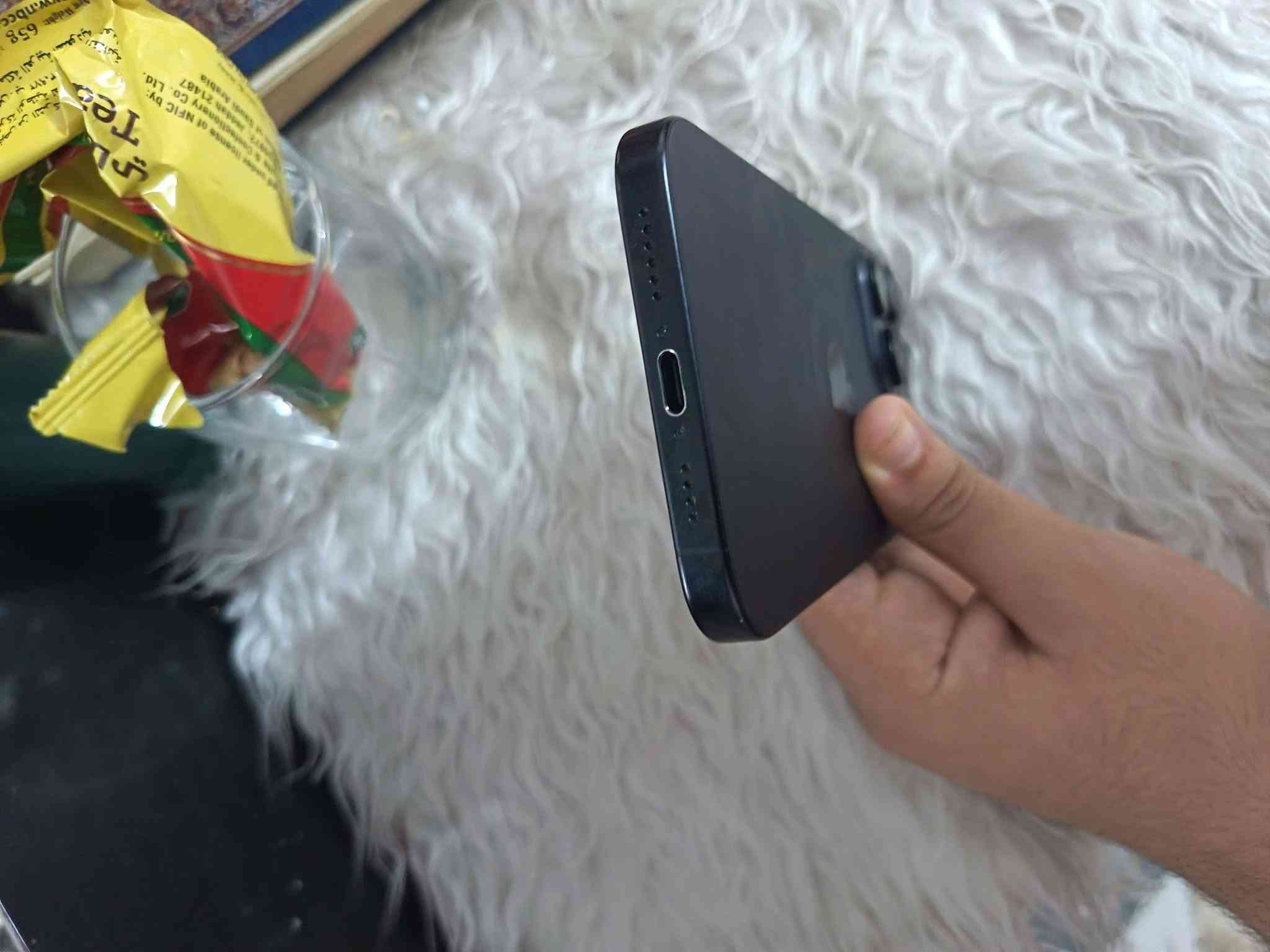 ايفون ١٦ برو ماكس • بطارية ٩٠٪ • اسود تيتانيوم