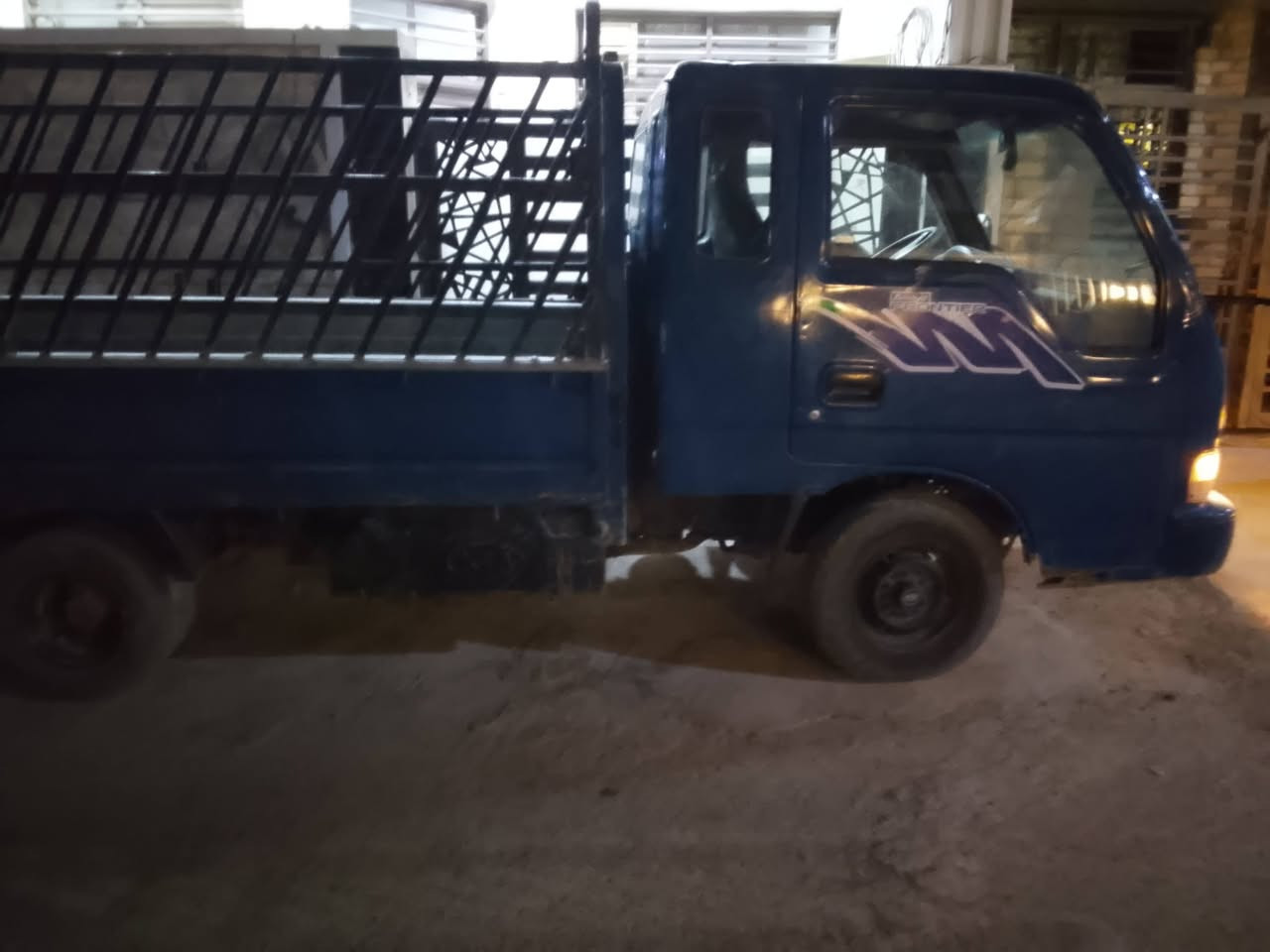 السلام فونتيره موديل 99سنويتها تنتهي 31كير ومكينه وكهرباءيات مكفوله   ورقمها انكليزي  شرط التحويل السعر 63 العنوان بغداد عرب جبور العدل لاول للتواصلل ***********
