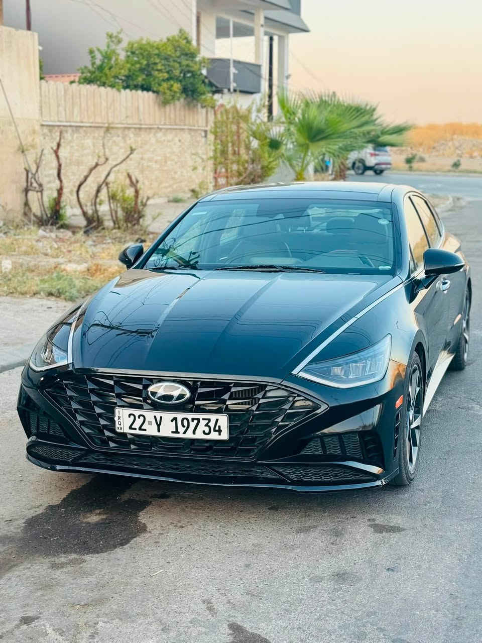 سونتا 2023 
فول مواصفات 
بانورما 
كشن تدفئ
كشنات نص جلد نص شامو 
شفتات ستيرن 
رادار امامي خلفي 
بصمه +بصمة تشغيل عن بعد 
سماعات من شركت 
كروز سرعه 
تحديد مسار 
قياده ذاتيه 
وبعد بيها خير من الله مواصفات 
ماشيه 77 الف ميل
ضرر جاملغ مبدل اصلي نفس لون يعني سياره بدون صبغ   بدون دواخل 
السعر 170 وبيها مجال 
سياره حيل حلوه ونضيفه ومايعوزها اي مصرف 

يوجد بيع وشراء السيارات المتضررة والجديدة داخل هذه
الصفحه للستفسار وتواصل على رقم ***********
