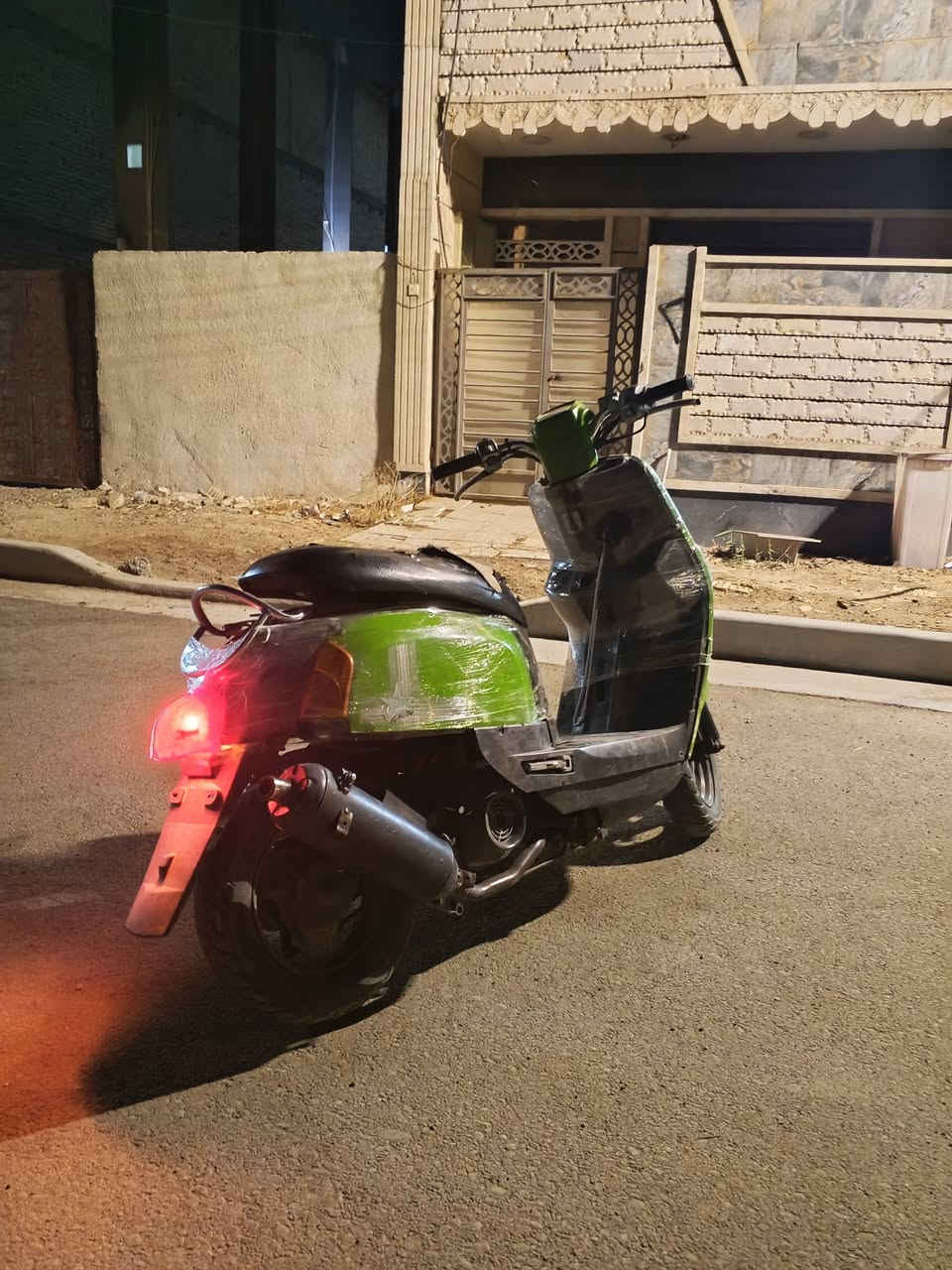 سلام عليكم دراجه ماكس بوليس دراجه بيه شلعه تاكل كاع كلاجات رياضي كهربائيات كله شغله ماعده سلف تشتغل هندر مكاني بغداد الشعب سعر ٣٧٥ رقمي ***********
