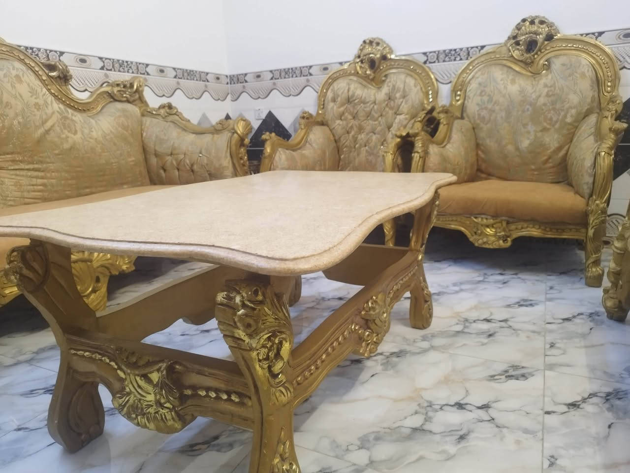 السلام عليكم ثقم مصري للبيع سعر مناسب استفسار      على رقم التليفون على الواتساب ***********
