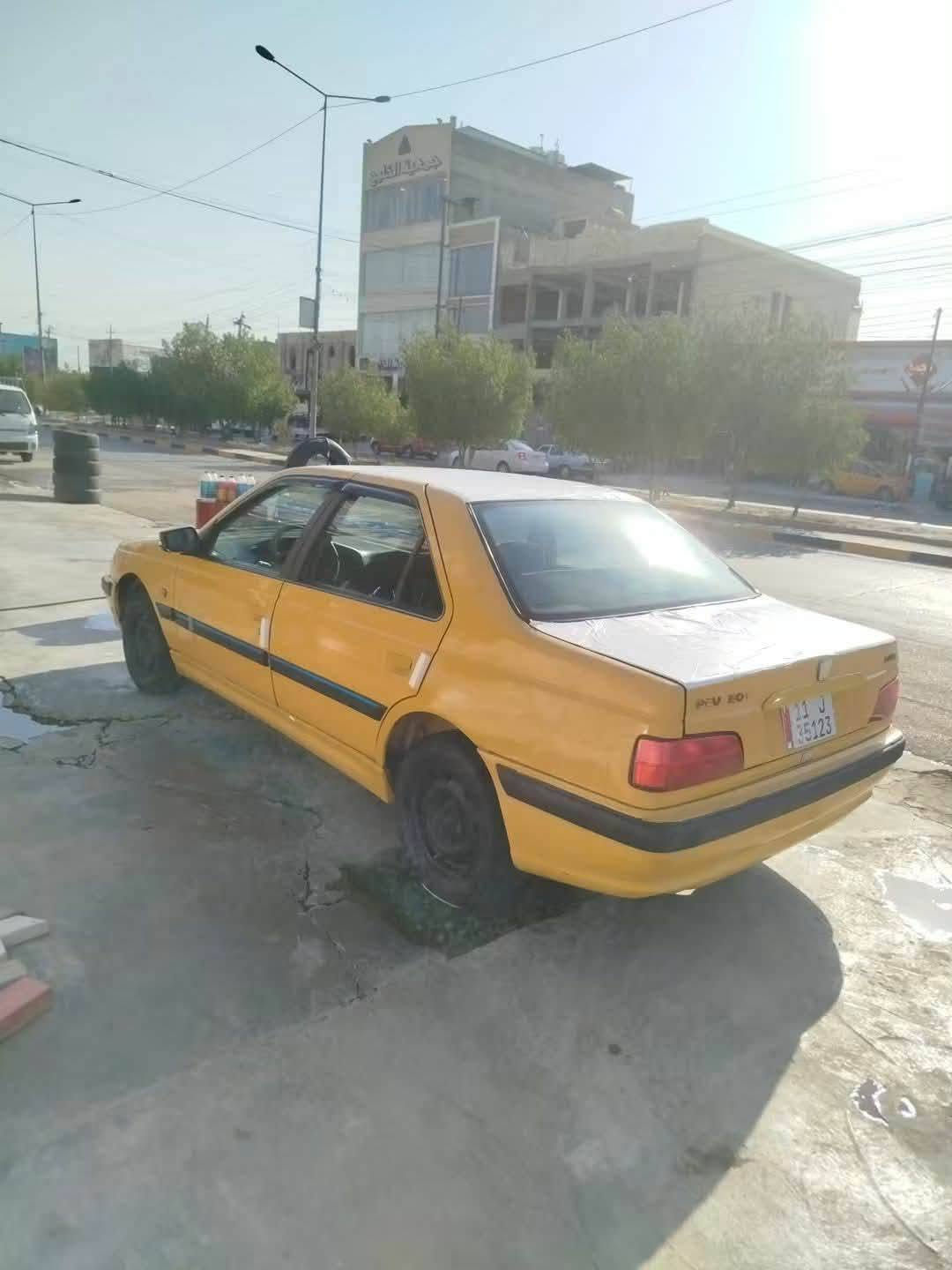 السلام عليكم.  بيجو بارص موديل 15. رقم بغداد.  دولي. بسمي قبل 10 ايام حولتها مصفرة خط وهيأة. وغرامات.  تبريد وتدفئة شغال. مكينة وكير. جدد. سيارة جاهزة للعمل. السعر 33ورقة وبيهة مجال العنوان بغداد حي اور
للاستفسار الاتصال 
***********
***********
