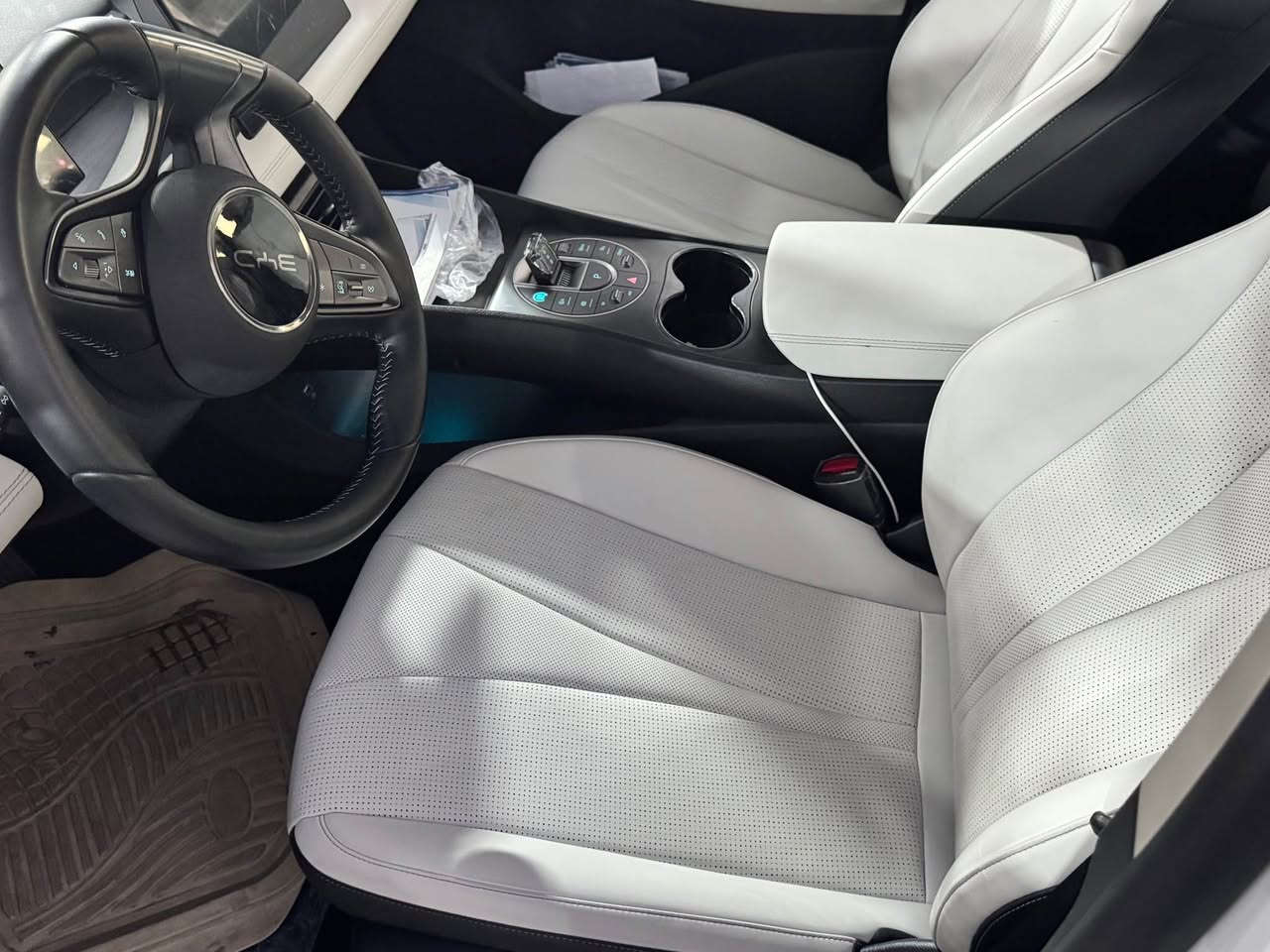 BYD SEL 05    
هيچى پيوه نييه نه شوخت نه ته عديل نه بوياخ 
ته نها  5000 هه زار ڕۆشتوه ئه شياى بيلادى له گەڵە 
به ناوى خومه وه يه 
شوين سليماني 
***********
*********** السليمانية, العراق
