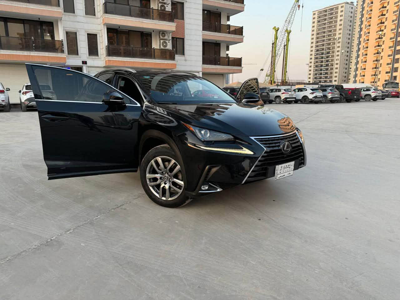 سيارة وارد أمريكي لكزس nx300 موديل 2018 فول مواصفات بانوراما 4 سلندر فتحة سقف بانوراما 
كاميرات  
رادار 
ماشية 110 الف محرك 2 تيربو 
رقم بغداد 
سياره نظيفه 
السعر 180$ 
للتواصل 
***********
