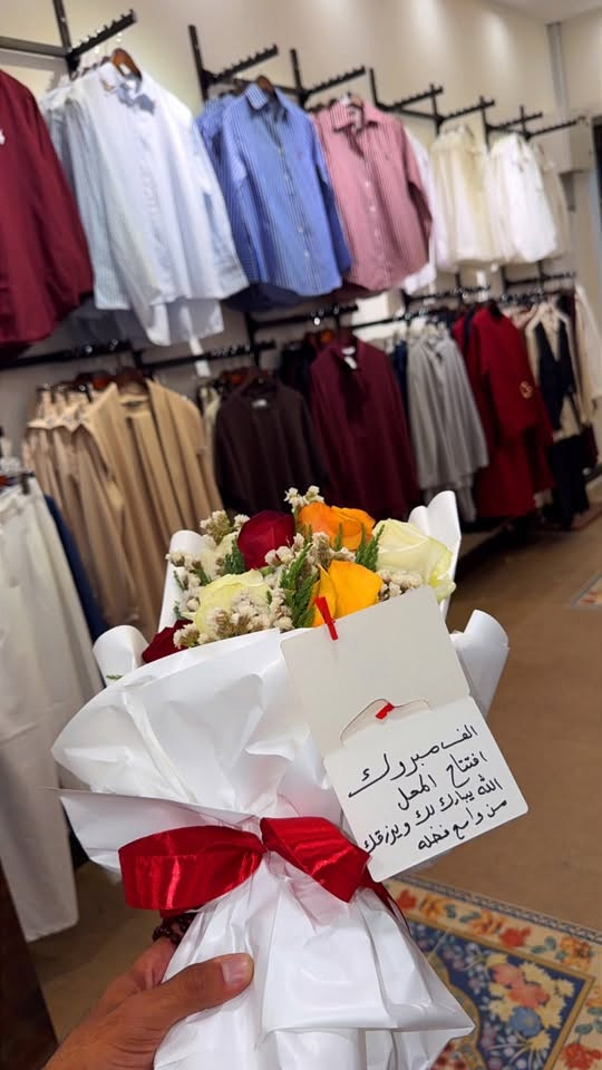 السلام عليكم امس افتتحنا براند ملابس نسائية. وعرض ع جميع القطع خصم بمناسبه الافتتاحية. تشرفوني اهلي وناسي.  الموقع شارع فلسطين ساحة بيروت مجاور القرش ومجاور القبطان.  
اسم المحل ( وان فاشن ) one fashion
*********** رقم المحل
