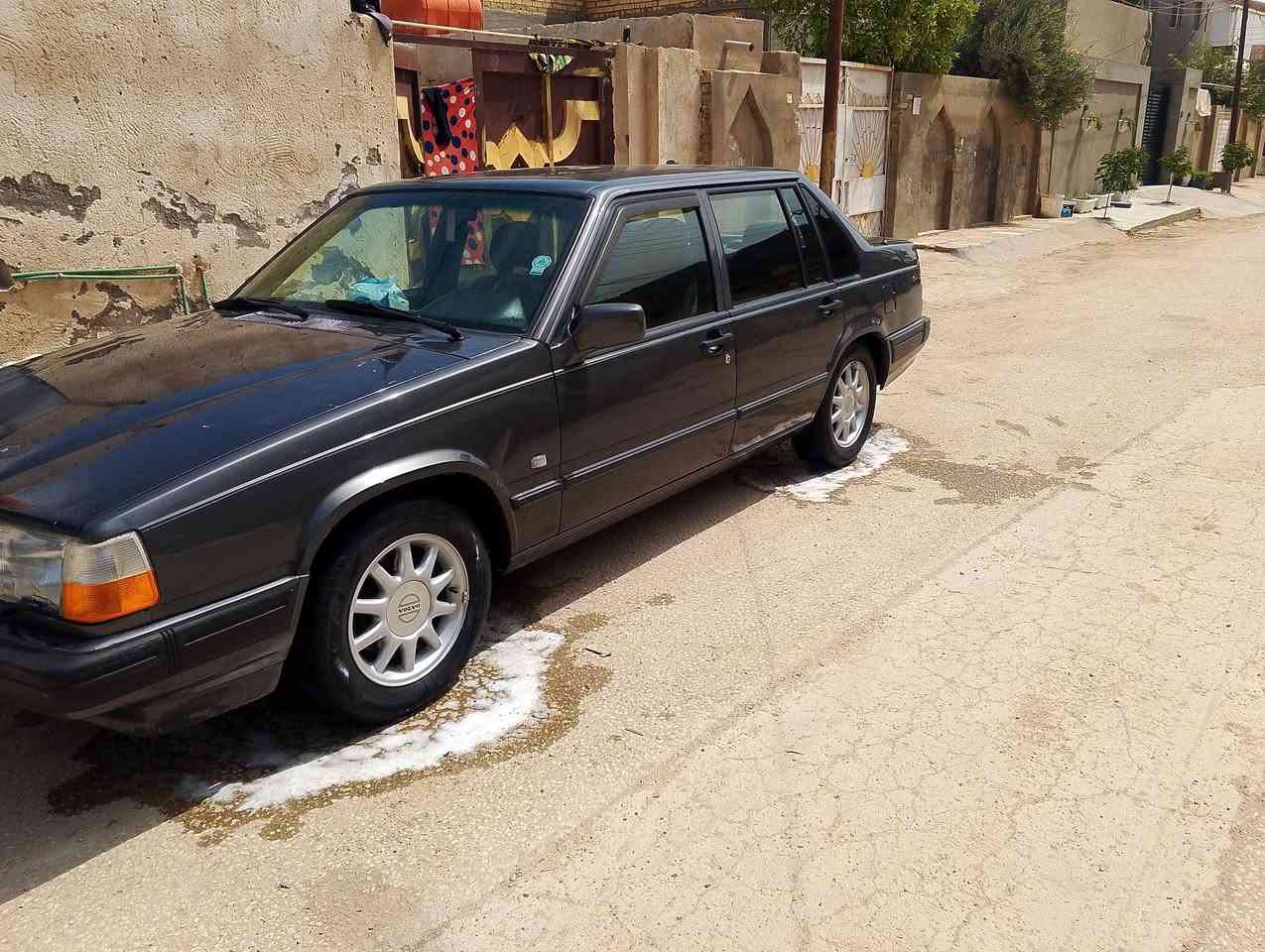 السلام عليكم فالفو 940 موديل 93 مكينه وكير بلاديات بخاخ جدد حداديه جديده تخم تاير باتري جديد مكفوله من الضربه والخياس غرفه جديده  مشط جديد تبريد ثلج رقم بغداد سنويه 2028 ريمون سنتر لوك ويل مال 96 تحويل مباشر السيارة كل نقص مابيهه العنوان بابل كفل ***********
