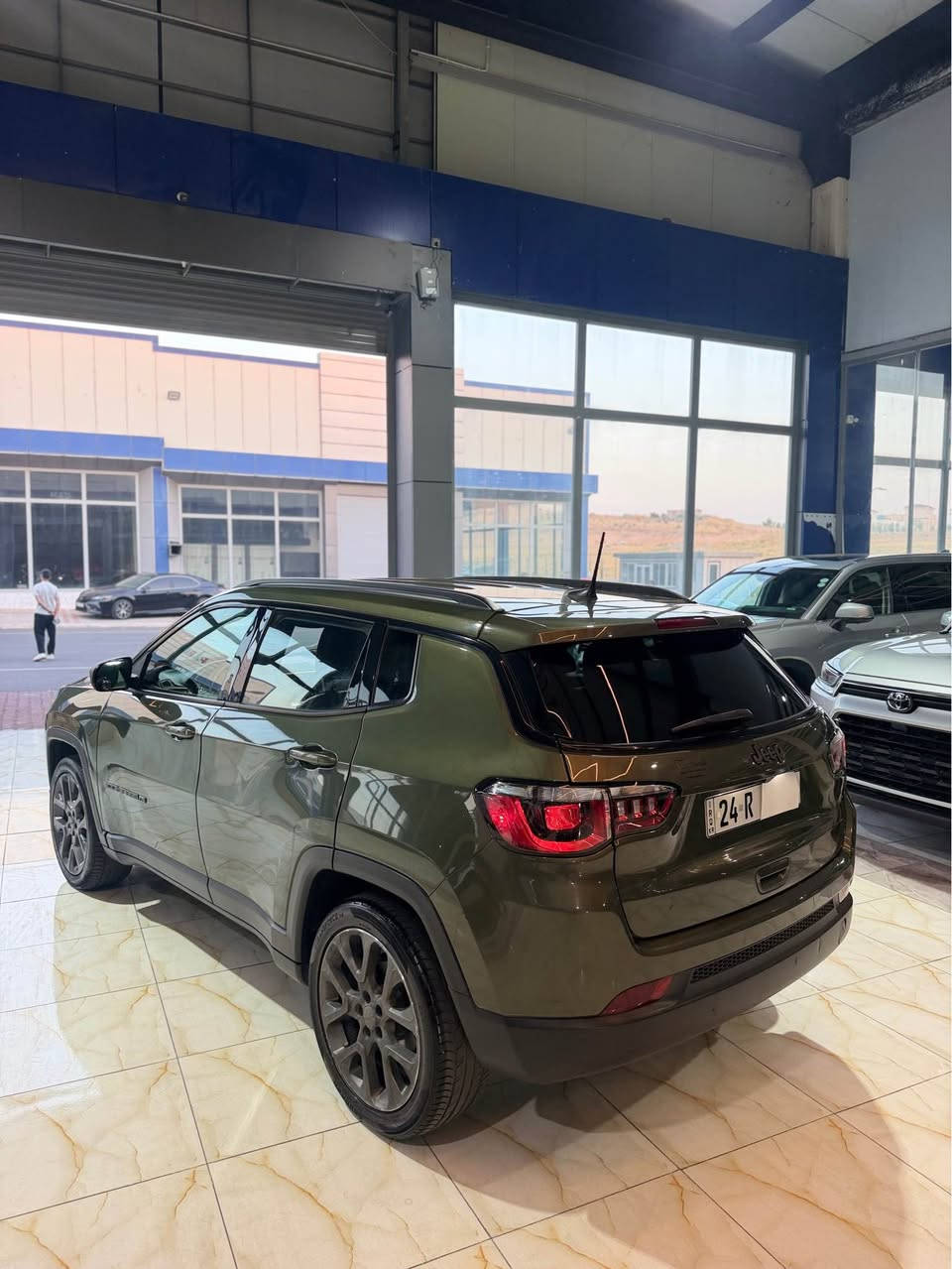 ✨ فروشتنی ئۆتۆمبێلی Jeep Compass ✨
ئۆتۆمبێلێکی زۆر خاوێن و ماڵیی بە ڕەنگێکی زۆر تایبەت و ڕەقەمی نوێ!  
مواسات و زانیارییەکان:
 جۆر: Jeep Compass  
 رەنگ: سەوزی میلیتاری / زەیتونی  
 ڕەقەم: [ڕەقەمی دهۆک] رقم و سنوى نوى كراوه
 ڕۆیشتوو: [٥٠ هزار مايل]
 دۆخی بەدەن (بۆیاخ): [يه ك بارجه بوياخ هه يه .]
 گێر و مەکینە: بەشەرت، بەبێ هەق و کێشەی تەکنیکی.
📲 بۆ زانیاری زیاتر و تاقیکردنەوە (تێست):
 ژمارەی پەیوەندی: [***********]
 واتسئەپ: ***********
 ناونیشان: [دهوك تيرمينال رقم ٥٤
سعر:١٢٨ ورقه و مجال سميل, دهوك
