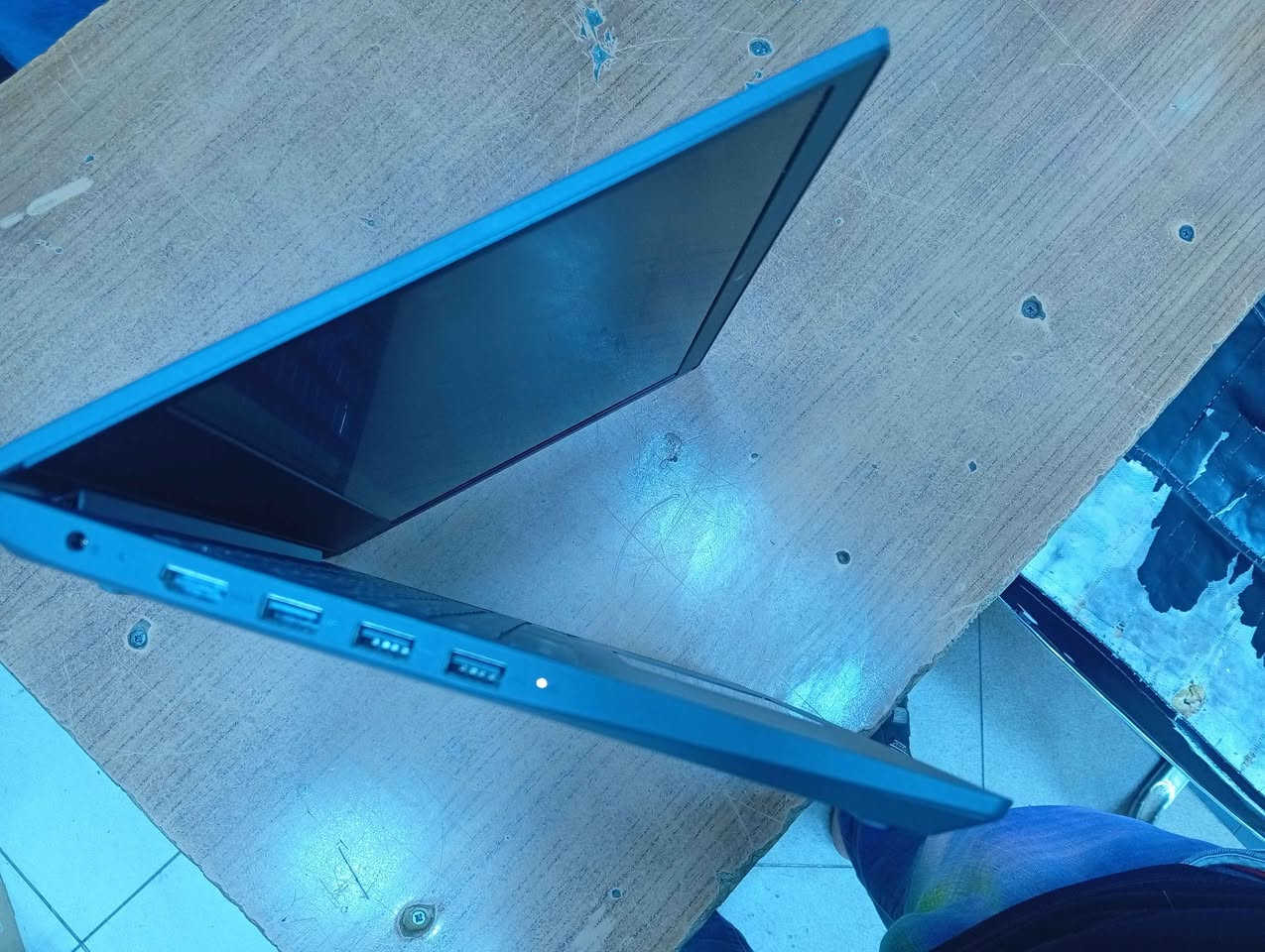 Lenovo 
GEN 10 
RAM 4 
HARD 256 SSD أربيل, العراق
