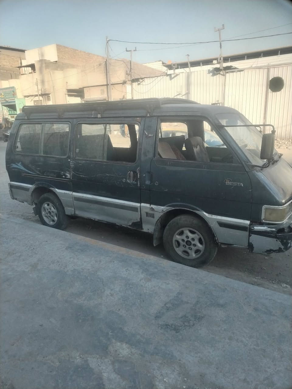 السلام عليكم ورحمة الله
النوع: كيا بيستا (Kia Besta) باص
​الرقم: رقم بغداد
​المحرك والجير: محرك وجير نظيف جداً وعلى الشرط
​الكهربائيات: جميع الكهربائيات شغّالة بالكامل
​السعر النهائي: 28 ورقة (2,800$) قفل نهايتها
​السيارة شغّالة وجاهزة للمشي كما موضح بالصور.
​ملاحظة: السيارة محتاجة جامات (خلفية وجانبية) حسب الحالة الظاهرة بالصور.
.. السياره بأسمي عنواني بغداد مدينه الصدر للتواصل
***********
