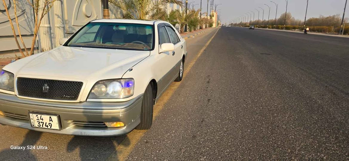 يا الله جنون للبيع مواصفات كالاتي :-
السيارة للرغابه والجنايه 
محرك 3000 vvt فيشتين
فتحة سقف تلث دكم 
برده خلفيه شاشتين كامره fHD
رقم بصره الجديد 
سنويه لغاية ال٢٧ 
تخم تاير جديد 
حداده جديده صدر وخلفي
تبريد ثلج 
كشنات كهربائي 4 كشنات
لايت LED .
والسياره نظيفه وبيع مستعجل جوه السوك . 
السعر 138$ 
وبيها مجال كلش قليل . غير متوفر على النت اتصال فقط . الموقع 🕸 بصره ابي الخصيب 
هـ /*********** ابو الخصيب, البصرة
