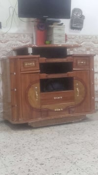 للبيع • خزانة • واتساب