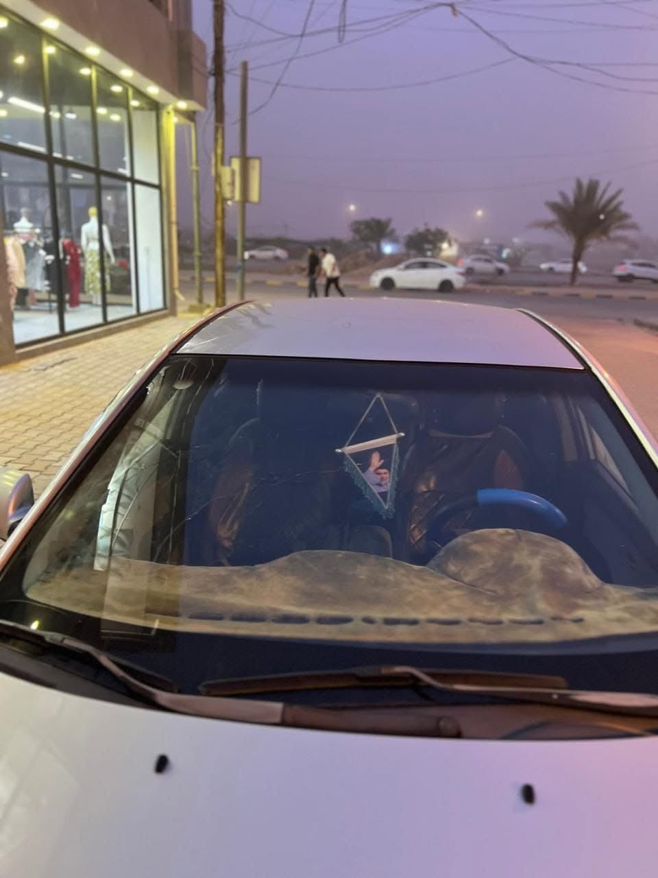 سلام عليكم هونداي النترا
سياره جديد بل كارتون
منضومه زنون
تبريد ثلج
ما ناقصه برغي
مكانه بل نجف و هاذه رقمي تصل و بيك خير و تدلل***********
