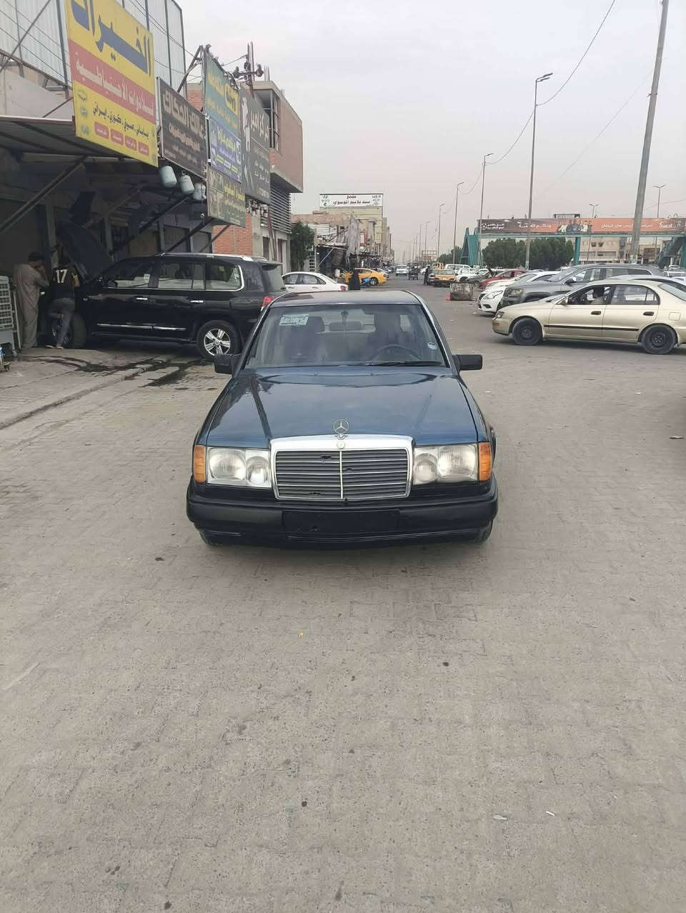 مرسيدس • ١٩٩١ • نظيف جداً