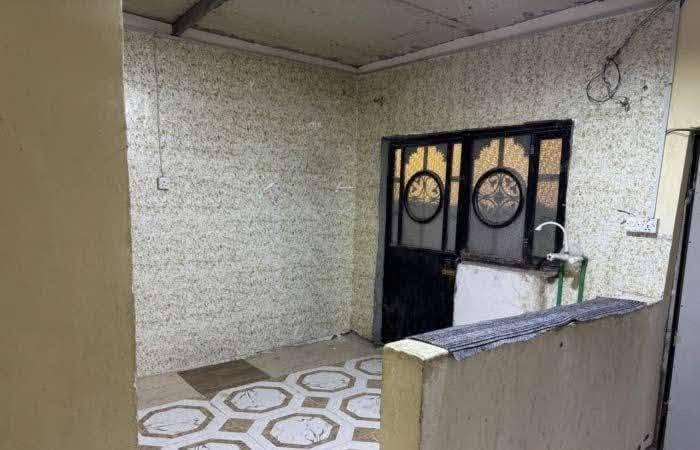 يتوفر بيت للايجار
بيت للايجار...
المساحه 100 متر
يتكون البيت غرفه كبيره ودوانية وهول استقبال ومطبخ تركي حمام داخلي وخارجي وطارمه الاجار 300الف
عنوان البيت ابو الخصيب كوت ثويني
ستفسار ***********
ابو عباس
