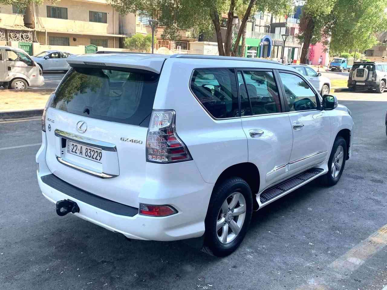 سلام عليكم 
لكزس GX460 خليجي
موديل 2018
ماشيه 155 الف كيلو متر
مكفوله فقط بارد شبر چاملغ الأيسر
مكاني بغداد 
زيونه
***********
السعر 35000$ بي مجال
بيع فقط اعتذر عن المراوس
