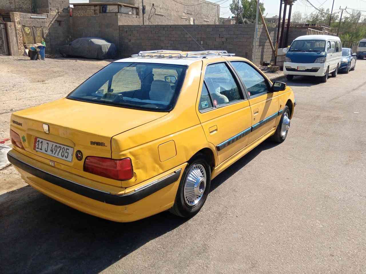 السلام عليكم للبيع موديل 16 سياره جاهزه مصفره هيئه وغرامات شرط التحويل بيها تبديل بنيد وطخه وتعمير جاملغ   السياره بيها تلحيضات بسيطه السعر 37 مجالها بسيط مكاني بغداد ***********
