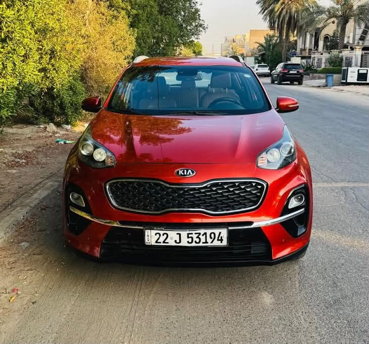 كيا سبورتج  موديل 2020 
رقم اربيل خليجيه شركه دوليه 
بصمه مكينه 2000 بيها فقط بارد 
بغداد زيونه 163$$
***********
