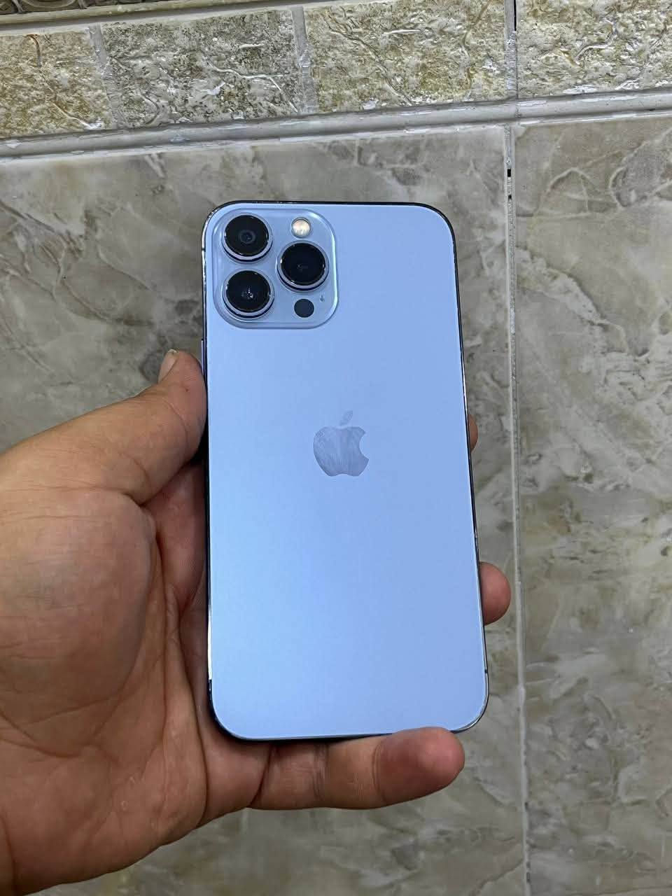سلام عليكم 
iPhone 13 Pro Max 
ذاكره 128 
بطارية 100 
مبدل شاشة اصليه 3 خيارات 
فيس إيدي شغال 
تك سيم 
جهاز نضيف كدام العين 
سعر 460 وبي مجال بسيط 
استفسار اكثر اتصل
*********** واتساب فقط 
*********** اتصال 
مكاني موصل ايسر
