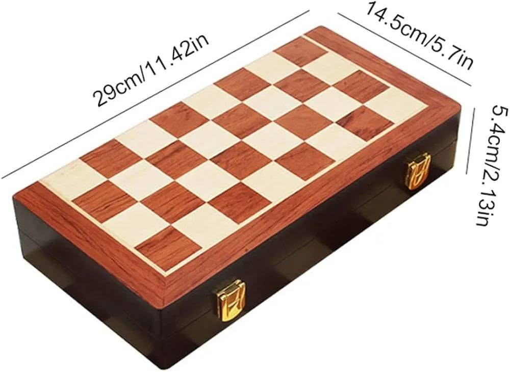 ٤٥ على أول تم

نص مكتوب في الصور:
- Foldable chessboard Embedded flocking
- CHESS PIECE SIZE Exquisite craftsmanship, perfect size King Queen Pawn Quarter UNITED STATES OF AMERICA IN GOD WE TRUST LIBERTY QUARTER DOLLAR 2.6inch 66mm 2.28inch 58mm 1.5inch 38mm 0.96inch 24.26mm 1.22inch/3.1cm 1.18inch/3cm 0.98inch/2.5cm 0.96inch/2.4cm
- 29cm/11.42in 14.5cm/5.7in 5.4cm/2.13in