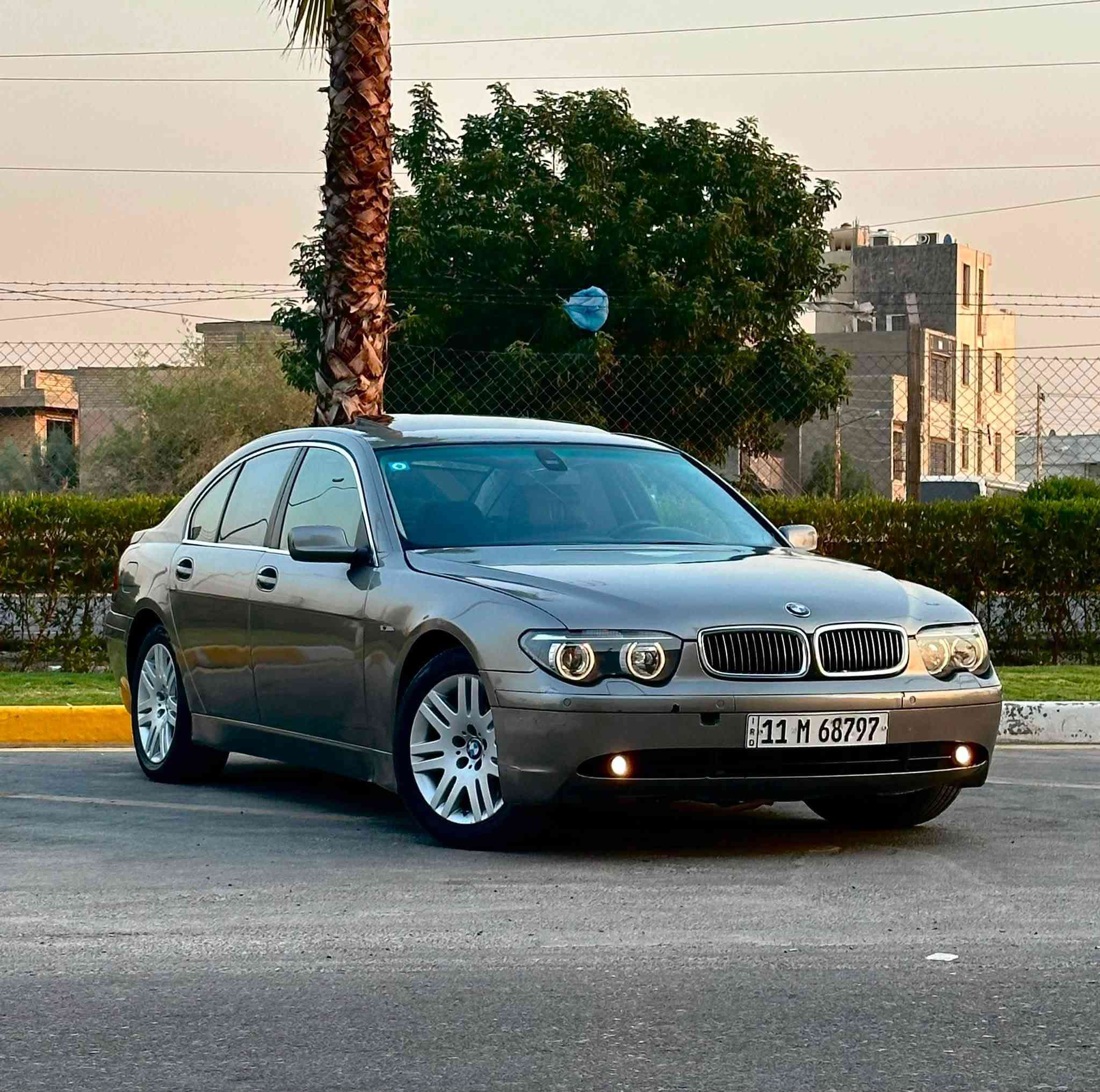 سلام عليكم
للبيع بي ام باخره حجم 745 موديل 2002 
ضرر فقط جوملغ امامي ومصبوغه عام جماليه فقط بدون ضربه
رقم بغداد نكليزي بسمي. 
اخوان سياره كير مكينه صدر تخم تاير كله جديد
كهربائيات مابيها كلوب طافي كله ع شركه 
سياره فول الفون ميحتاج اذكر مواصفات لأن متخلص
سياره ع وضع شركه وتجي وتشوف بعينك 
سعر 100 وبيها مجال للشراي مكان سياره بغداد قرب نفق شرطه حي الجامه رقمي *********** خاص ماجاوب فقط ع رقمي وبي وتساب.

