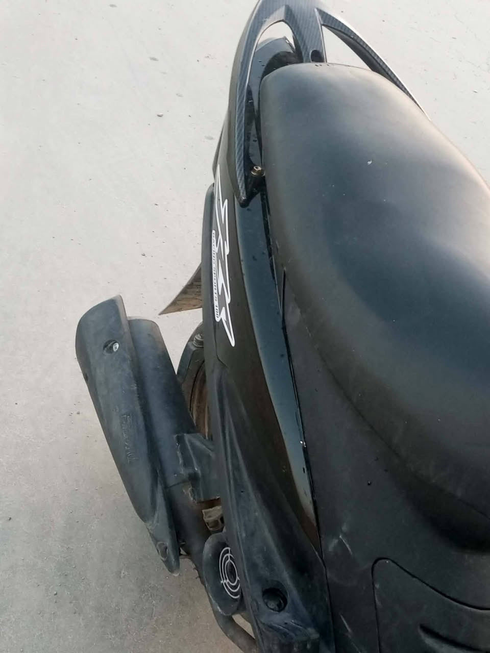 سلام عليكم ماكس مامفتوحه جيب احسن مصلح دراجه فول ماصلها هواي من نازله من رمبه رايدها 600  بيه مجال مستعجل على بيعته كلش *********** مامتواجد فيس
