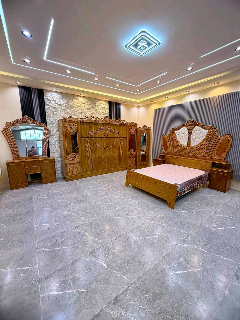 سارع بالحجز✔
غرفة اخشاب  بسعر 750 الف 🔥

🔅تفاصيل الغرفة ....
صاج خارج ٤ملم ام دي اف 🔺
وداخل صاج ٣ملم 
صبغ صاج درجة اولى 


عدد القطع  ٧ قطع 😍
1 //جرباية  قياس  ١٦٠ × ٢٠٠ 
 2//ميز جانبي ايسر قياس ٥٠
3// وميز  جانبي  قياس ٥٠
4// زاوية ارتفاع مترين عرض ٨٠
5// وميز بلازمه
6//وميز مراية ارتفاع مترين عرض ١٢٠
7 // وكنتور ٦ باب  ارتفاع مترين و١٥ طول ٣ متر و١٥

القطعه الثامنة حسب الطلب شازلون
سعرها ٥٠ الف ❤️

(توصيل مجاني مركز بغداد )
التوصيل يشمل الشد مجاني 🔥
(اطراف ٥٠)
باقي المحافضات حسب البعد