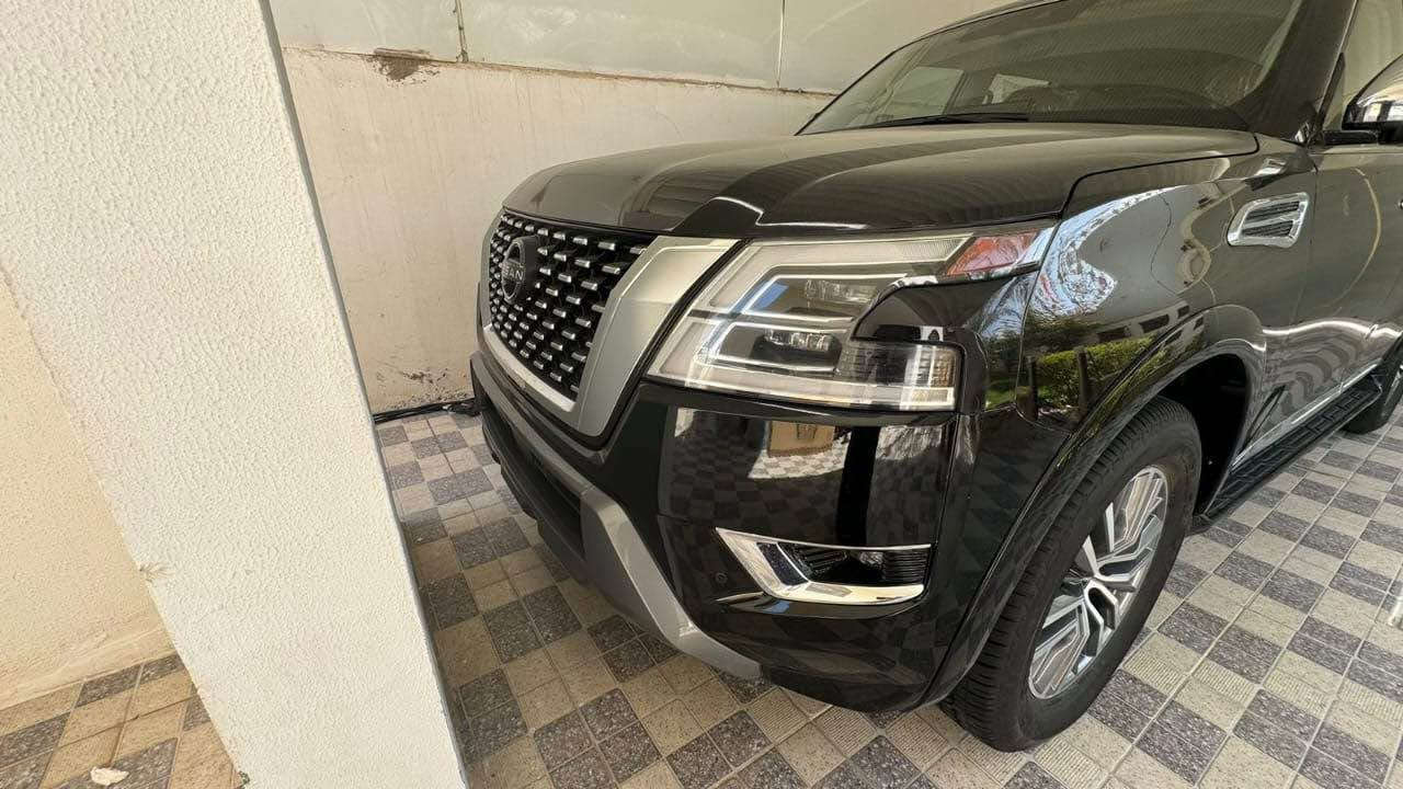 باترول 2023 رقم بغداد انكليزي
V8 حجم المحرك 5.6
رادار توقف تلقائي امامي خلفي 
كامرات 360 درجه
حساسات امامي خلفي 
فتحه بالسقف
كشنات جلد فول كهرباء
الحدادية الخلفيه جوبلس
قبق جنطه كهرباء 
فول مواصفات ماشية 42 ميل
السياره حيل حلوه بالواقع احله من الصور
محرك كير حداديه تبريد كله كفاله 
حادثه جدا خفيف باب وجاملغ امامي مثل ما موضح بالصور 
السياره كامله مابيه اي نقص 
سعره 365 ورقه وبيه مجال بسيط
الاستفسار الاتصال على الرقم *********** 
او الاستفسار على الخاص السياره في محافظة النجف النجف, العراق

نص مكتوب في الصور:
- 39563450