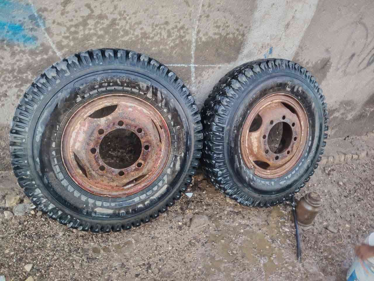 سلام عليكم البيع زوج توير نضفه او 4 اويلا بردين ثمن برغي حجم توير 1000/20 مكان السماوه رقم الاتصال *********** انا مكلف بل انشر

