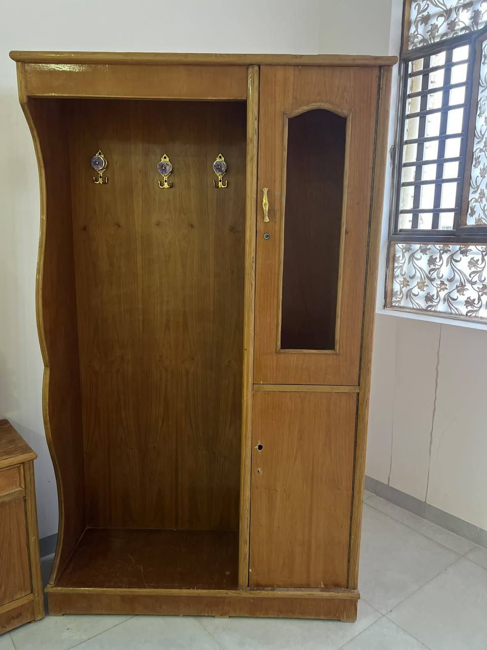 ملحقات غرفه تسگام عراقي بدون كنتور 
ڪربلاء
 ٢٥٠ وبيها مجال قليل
***********
