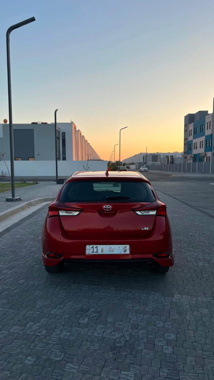 السلام عليكم
🚘 للبيع كورولا هاتشباك iM موديل 2018

🔹 الموديل: 2018
🔹 الفئة: Corolla iM Hatchback
🔹 المحرك: 1.8L
🔹 الكير: أوتوماتيك
🔹 اللون: أحمر 🔴
🔹 الممشى: 150 ألف كم
🔹 الوارد: أمريكي 🇺🇸
🔹 الحادث: قطعة وحدة فقط، جاملغ الخلفي الأيسر(موجود بالصور)

✨ مواصفات السيارة:
شاشة، كاميرا خلفية، تحكم ستيرن، مثبت سرعة، بلوتوث، USB، مري شفط، وغيرها من مواصفات الـ iM.

💰 السعر: 112 ورقة

📍 الموقع: بغداد حي الجامعة

📞الرقم تواصل بالواتس: ***********
رجاءاً الشراي يتصل فقط.

السيارة نظيفة و معتني بيها .
