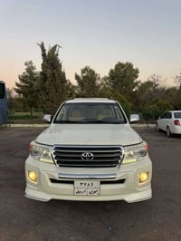 لاندكروزر • ٢٠١٤ • ٧٨ الف