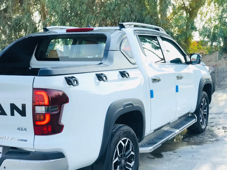 شانجان هانتر بلس2024رقم بغداد تحويل مباشر
السيارة جديدة ومكفوله ماشي يه 99 الف

المواصفات فول 1/1  فور ويل 4x4
محرك 2000 تيربو بقوه حصانية 233 سريعه جداً 
السيارة اقتصادية وبدون اي دوانز بالبانزين العادي 
بصمة تشغيل وابواب وتشغيل عن بعد 
شاشة متصلة متعدده الاستخدام 
متعدده وضعيات القيادة 
كشنات جلد وكهرباء وتبريد بالكشنات 
تبريد امامي خلفي 
سايد بريك بصمة 
تحكمات استيرن جهتين 
كاميرا خلفية وجانبية 
ليد نهاري والانارة ليد 
وبعد مواصفات 

ال💎ــسعـر 🟥 :: 31 مليون) 📮

رقم صاحب ســـيـارة : ***********
العنوان الانبار عامرية الفلوجه

