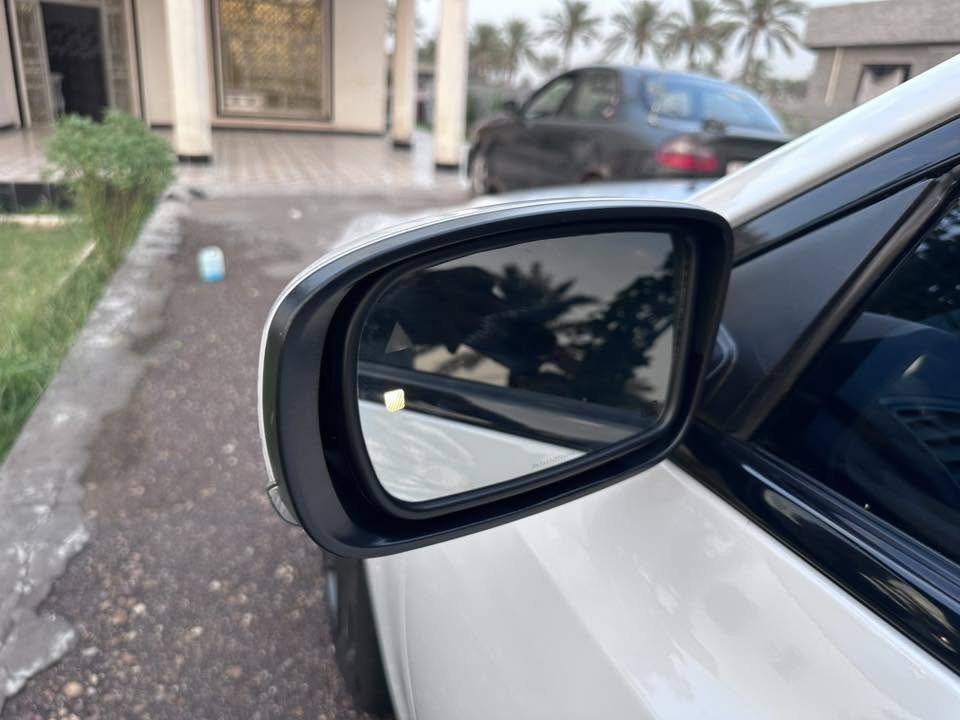 اوباما ٢٢  وراد كندي كلين السياره مواصفات S
فول سنويه تضليل 
 واتساب ***********
السعر ٣٤٠ وبيه مجال
