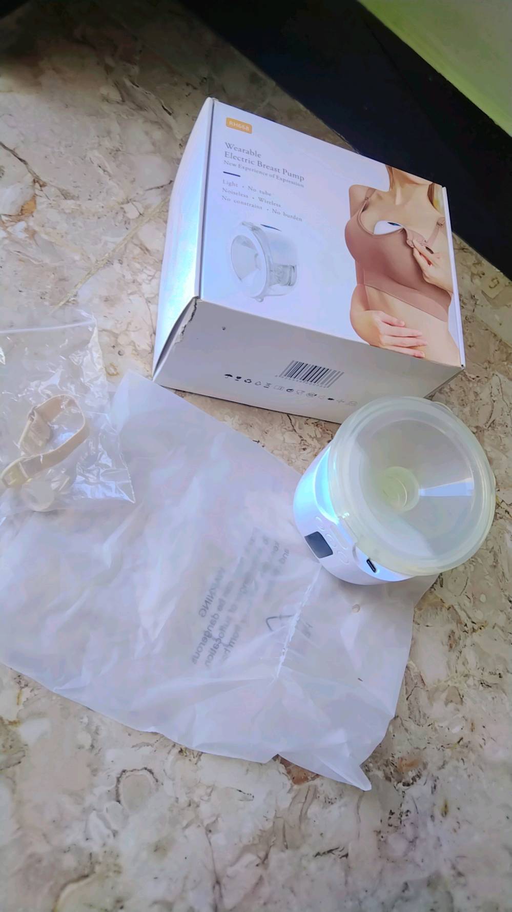 مستلزمات الطفل للبيع....

سرير طفل هزاز كهربائي  (يتصغر ويتكبر) من(mastela)

معقمه رضاعات الأطفال (طابقين) من (chicco) 

جنطه لحمل الطفل من (chicco)

مضخة حليب (ألكترونيه)

ملاحظه:جميع المستلزمات المذكوره استخدام اقل من (سنه)
التواصل واتساب(***********)